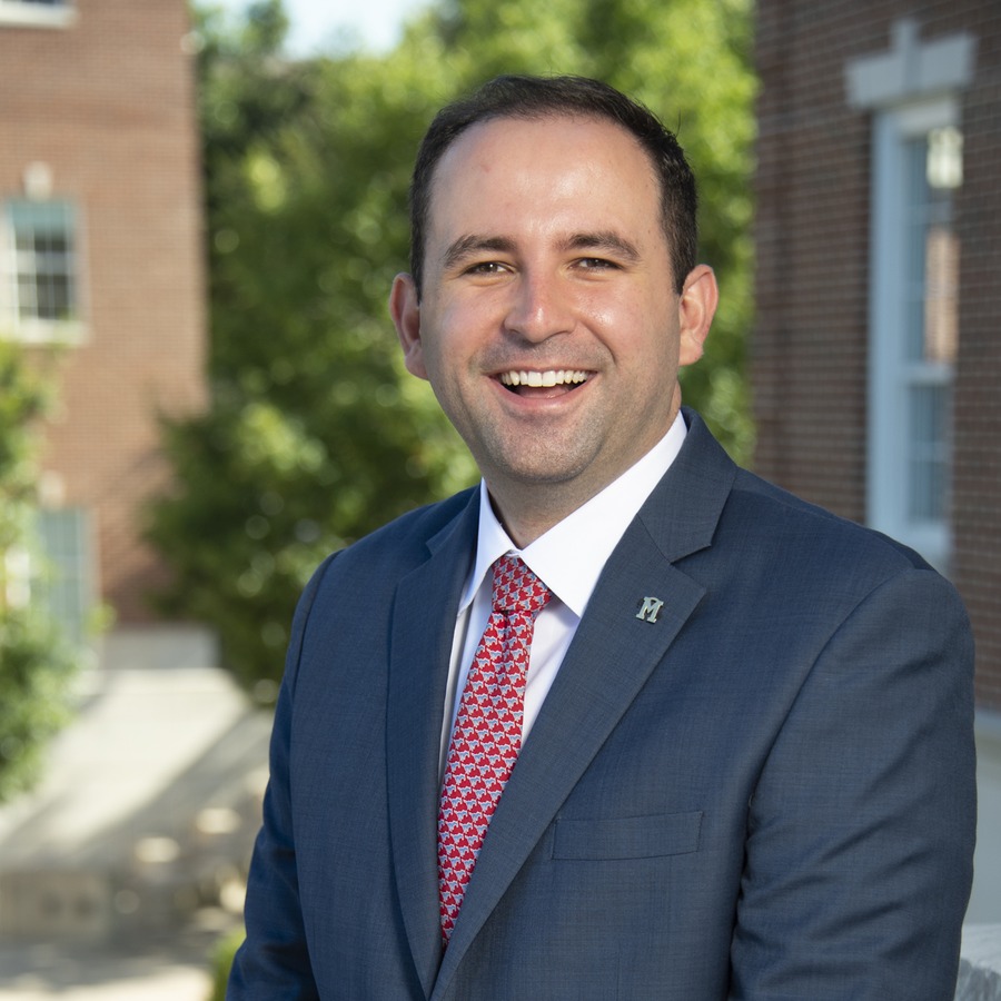 Alex Munoz, Founder of Alex Munoz College Consulting
